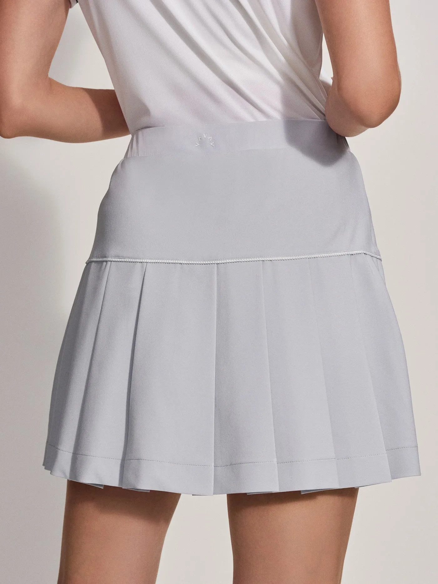 Avan High Rise Skort 15.5