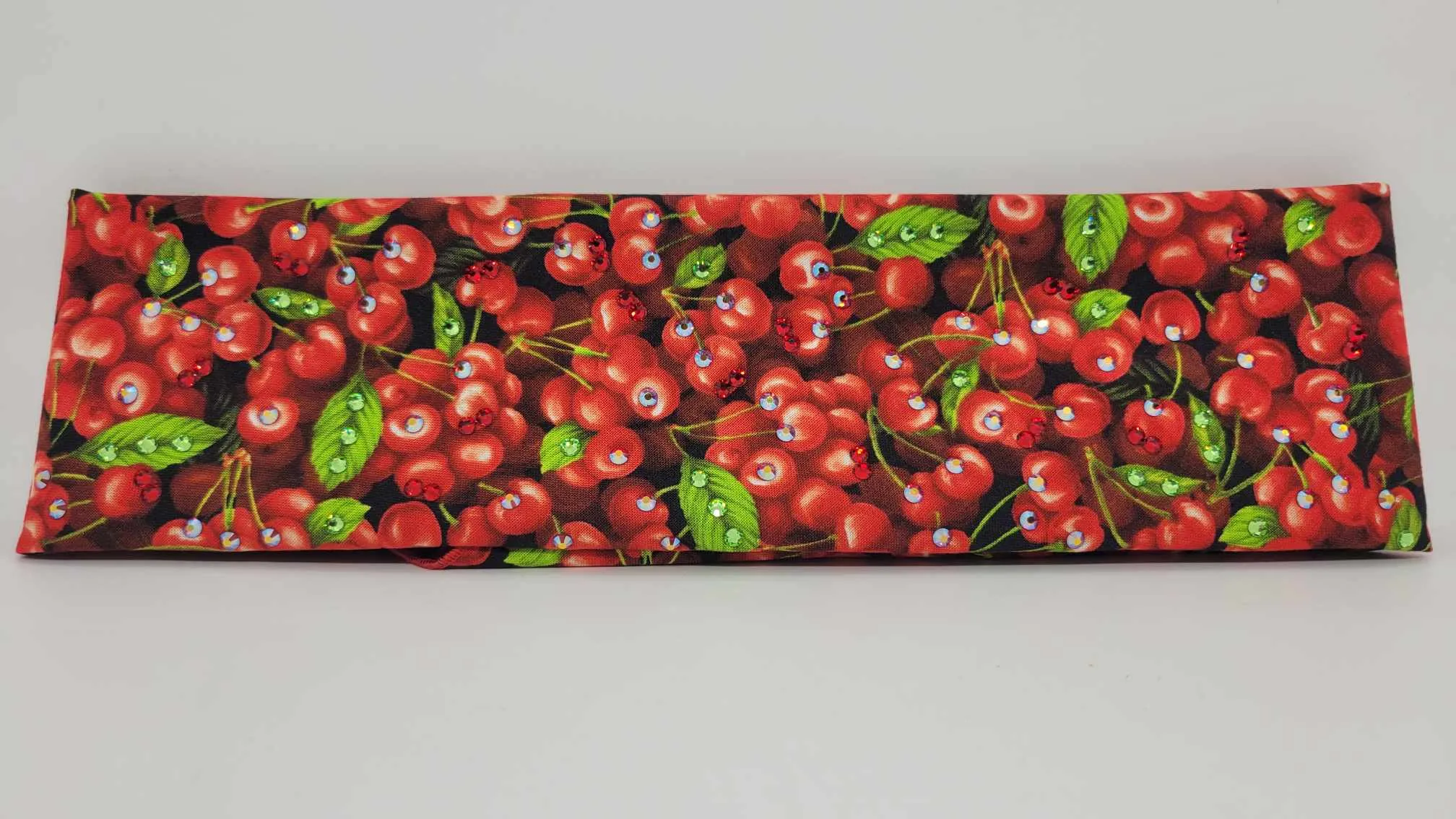 Cherries with Red, Red Shimmer and Green of Austrian Crystals (Sku6204)