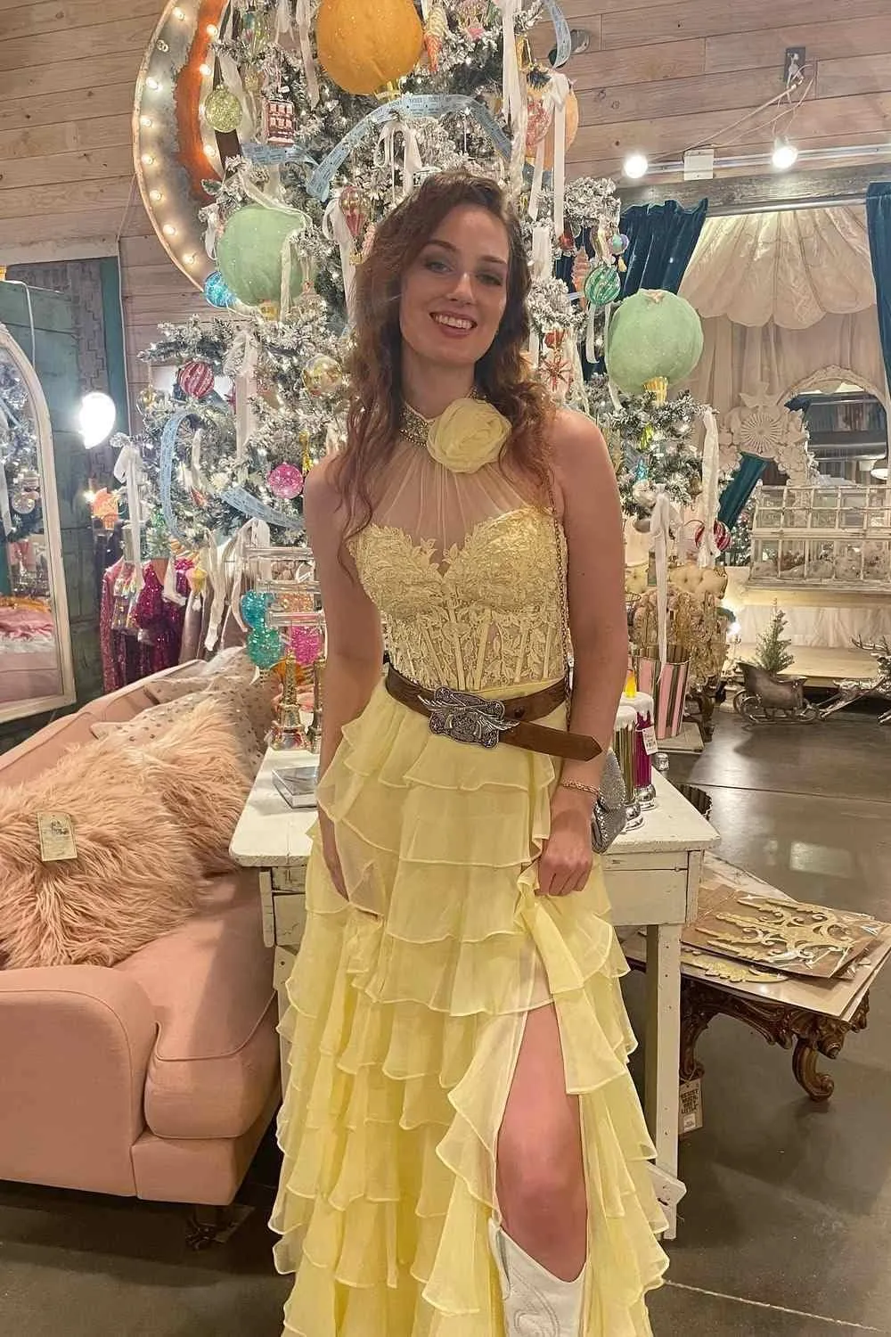 Chiffon Prom Dress with Laces Applique 3D Flower Beaded Evening Party Gown Tiered Ruffles Slit Party Dress