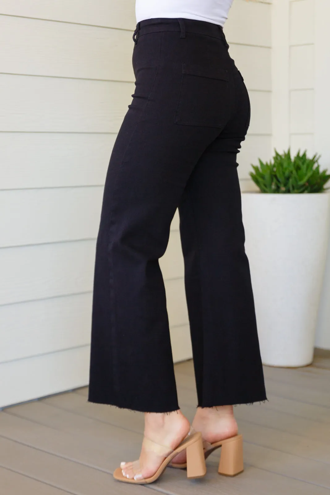 The Monique- Black Wide Leg Crop Jeans