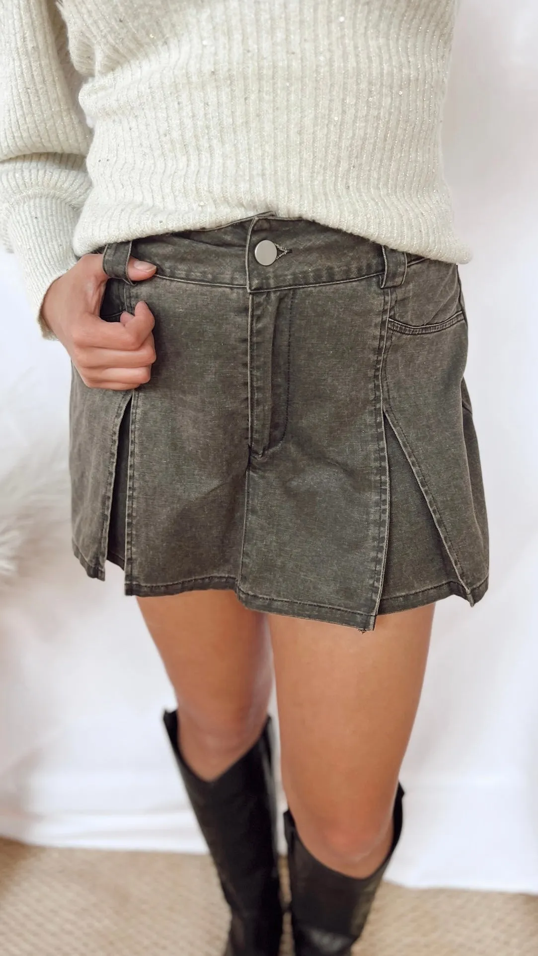 The Outing Skort